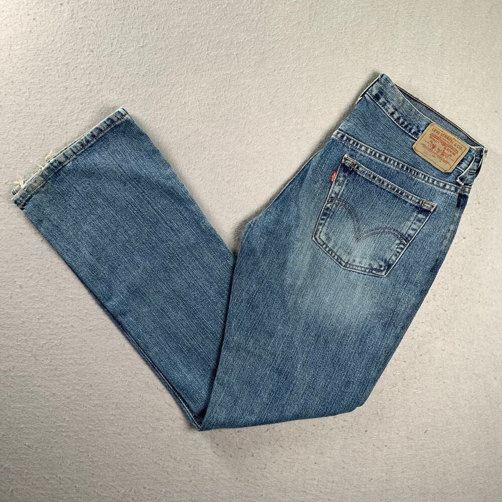 Vintage Levi's 515 Bootcut Jeans Women's 8L (32x33) Nouveau Blue Denim Y2K